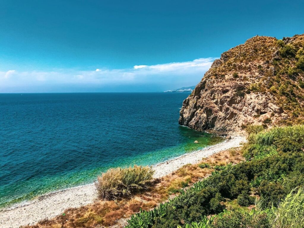 Molino de Papel Beach (Maro) | Photo: Pablo Sorin/ Shutterstock