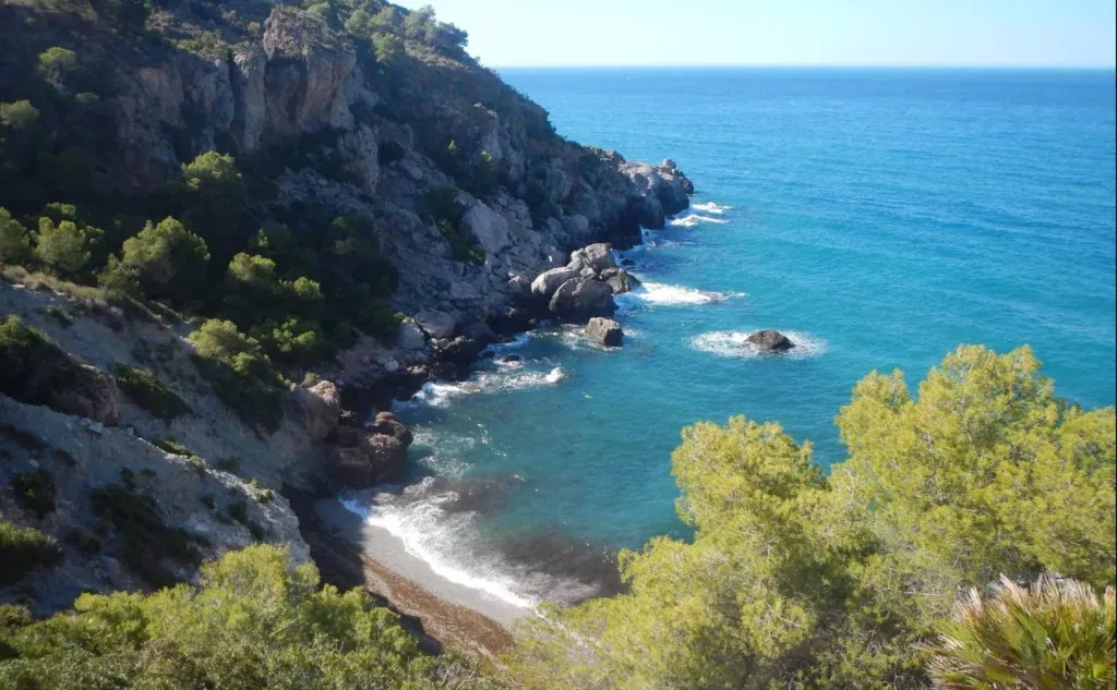 Cala de las Doncellas (Nerja) | Photo: Shutterstock