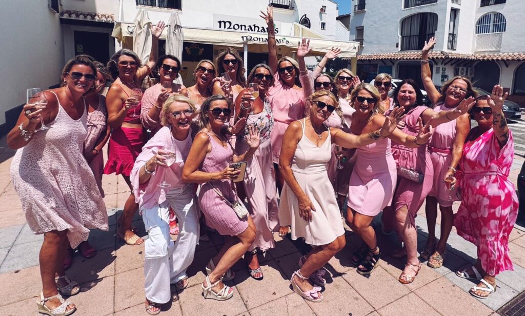 Sienna Elizabeth Rose Legacy Campaign donates new cuddle cot to Marbella hospital.
