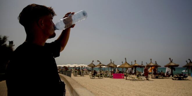 Heat warning announced for Spain's Costa del Sol next week - while a dozen-plus provinces are on alert for freak storms and hail