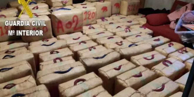 Five-tonne haul of hashish is seized on the Guadalquivir River - the new narco hotbed in southern Spain