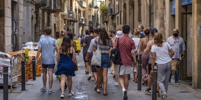 Spain's controversial 'Big Brother' law for tourists will come into force within days - here's what we know - CSN