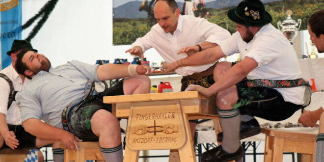 Introducing the Bavarian sport of Fingerhakler - CSN