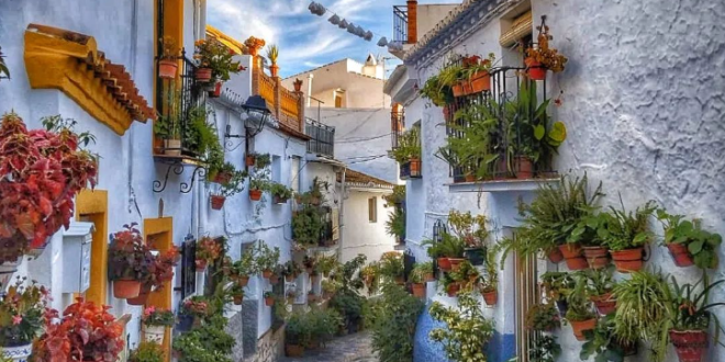 Celebrating local beauty & talent « Euro Weekly News