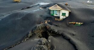 Volcano homeowner fed up of gawpers « Euro Weekly News