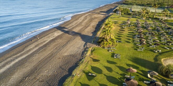 Hidden gem on Spain's 'Tropical Coast' where you still get a free 'tapa' with your beer is building four hotels and 1,500 homes amid surge in demand - CSN