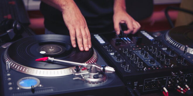 Hip Hop Scratchologist at Bonnet « Euro Weekly News - CSN
