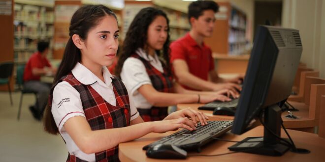 Students 2821600 1920