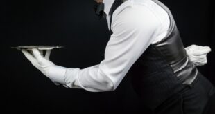 Nerja’s Wild Annual Waiter Race - CSN News
