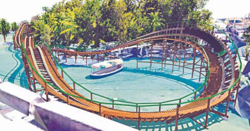Huge rollercoaster over a lake is planned for major theme park in southern Spain - CSN News