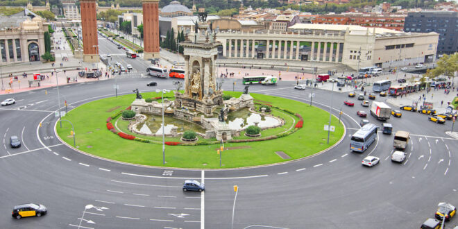 Roundabout Rage: A Realistic Guide to Driving Roundabouts in Spain. - CSN News