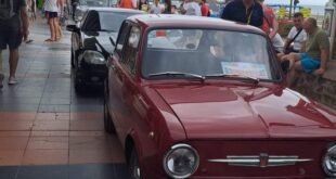 Vintage Car Madness Hits Torremolinos - CSN News