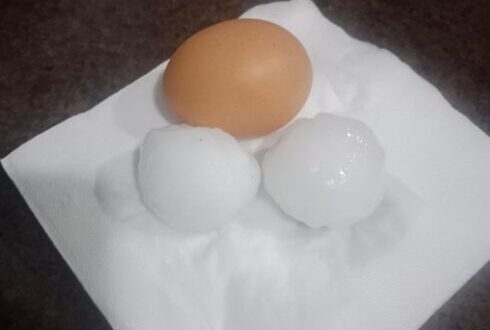 Road is split in half by extreme weather in Spain’s Almeria as egg-sized hail stones damage dozens of cars - CSN News