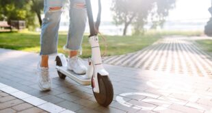 Águilas moves to regulate electric scooters for safer streets - CSN News