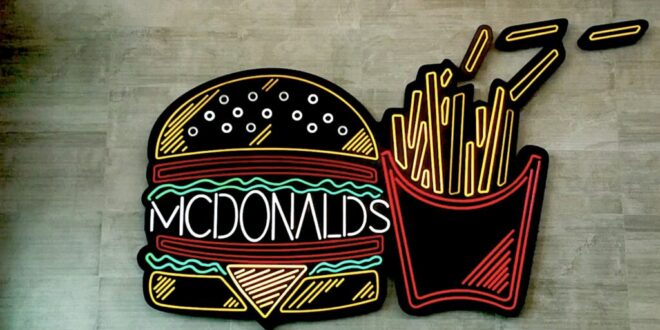 McDonalds Spain and ‘Friends’ Happy Meal deal - CSN News