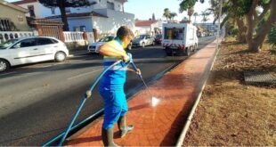 Torremolinos cleans up with donated pool water - CSN News