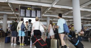 War in Spain over 'Big Brother Law' for tourists just days before 'damaging' changes come into force - CSN