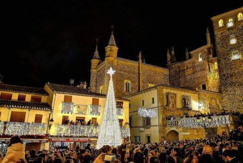 DIE FÜNF FESTLICHSTEN STÄDTE SPANIENS, DIE MAN DIESES WEIHNACHTEN BESUCHEN SOLLTE - CSN
