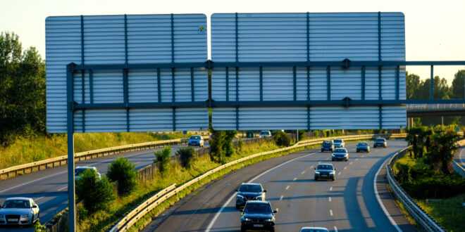 Nightmare on the AP-7: Two lorries collide in Estepona - CSN News