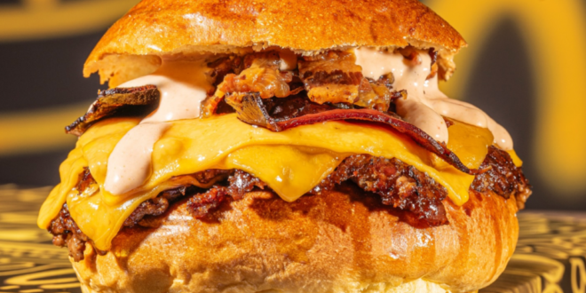 Delacalle Smash Burger puts Vera on the map in Spain’s quest for the best burger! - CSN News