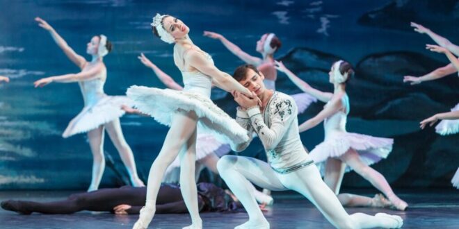 Swan Lake, Tchaikovsky’s most spectacular ballet - CSN News