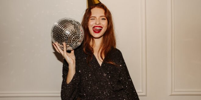 Mijas’ 70’s/80’s Night! - Costa News Spain
