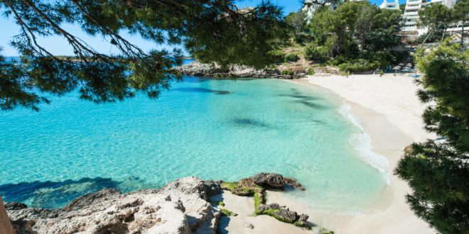 Beach in Spain is ranked among the 10 best in the WORLD by Lonely Planet - CSN