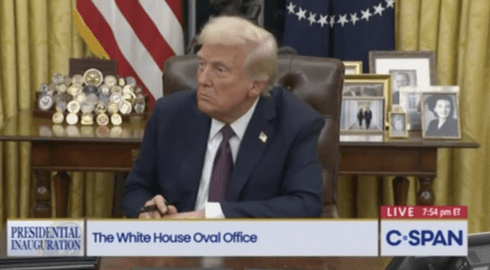 WATCH: Trump confuses Spain with a BRICS nation and threatens 100% tariffs amid question about Spanish defence spending  - CSN