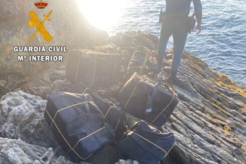 Hapless ‘Whatsapp group’ narco gang busted in the Strait of Gibraltar: Chat messages reveal group’s inner workings - CSN News