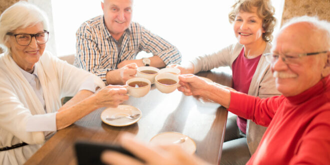 The importance of having a good old chat - Costa News Spain