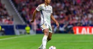 Bellingham sees red as Real Madrid cling on for crucial win - CSN News