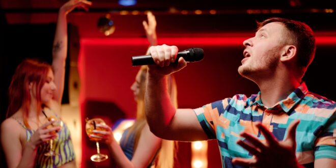 Karaoke night at Casa Italia! - Costa News Spain