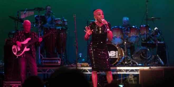 Jazz diva Madeline Bell plays Huber one more time. - Costa News Spain