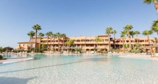 Exclusive: Spain forks out €2million to house migrants at plush Costa del Sol hotel - CSN News