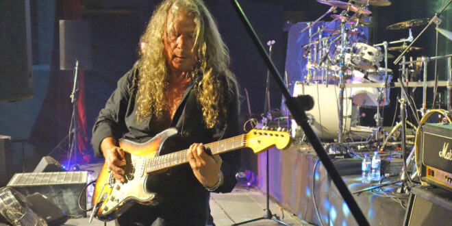 Rob Sas rocks Alhaurín - Costa News Spain