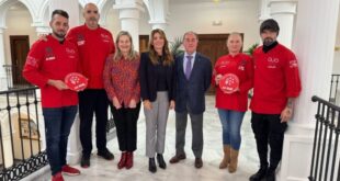 Five Mijas chefs honoured with prestigious Red Jacket award