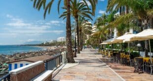 Marbella’s beach walk language exchange - Costa News Spain
