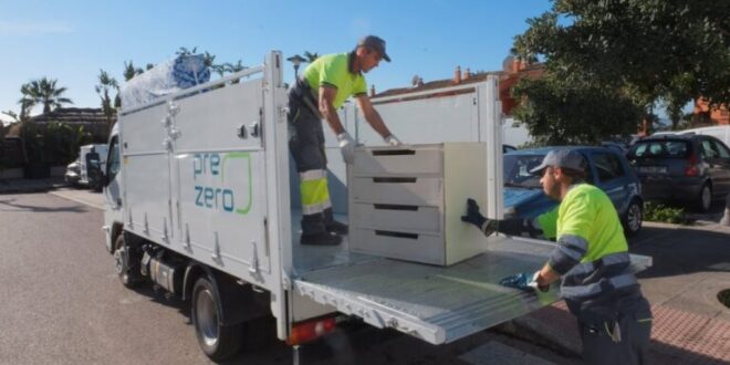 Mobile recycling points simplify waste disposal in Estepona