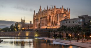 Holiday hotspot in Spain thats 'overrun with tourists' officially 'most visited place in Europe'