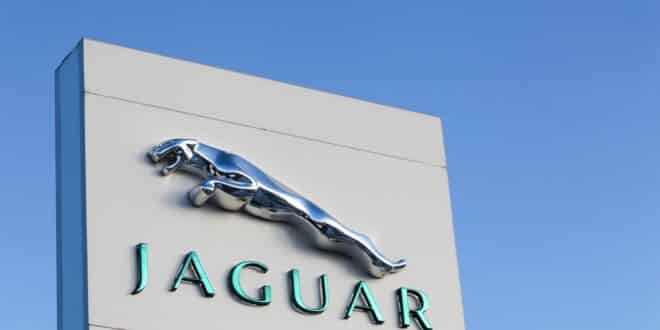 Jaguar Land Rover ‘should go bust’? Starmer unloads on Farage and Tories in furious Commons clash