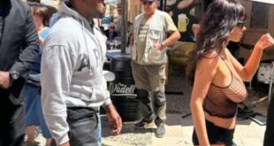 Kanye West’s wife facing €3,000 fine for public nudity in Mallorca