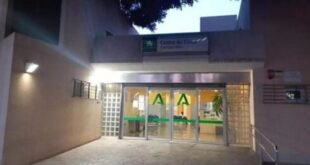 Pregnant girl, 18, throws bottle of urine in nurse’s face in Malaga ‘because test was taking too long’