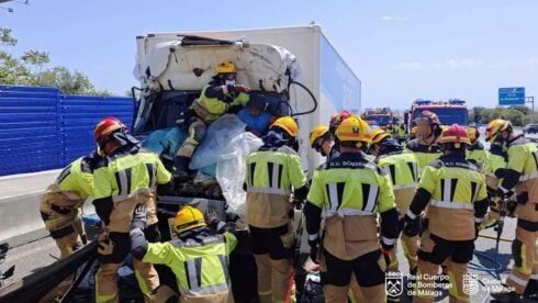 WATCH: Horror collision between lorry and bus injures 12 and shuts down Costa del Sol motorway