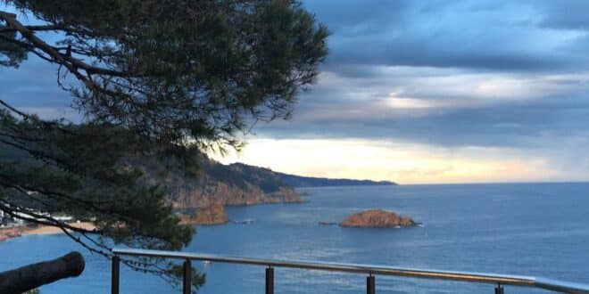 Search is underway after 25-year-old Brit mysteriously disappeared near Girona