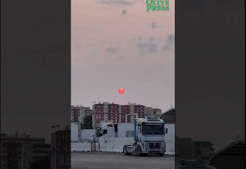 WATCH: Calima returns to southern Spain to create spectacular red sunset – but were forest fires in Canada to blame? 
