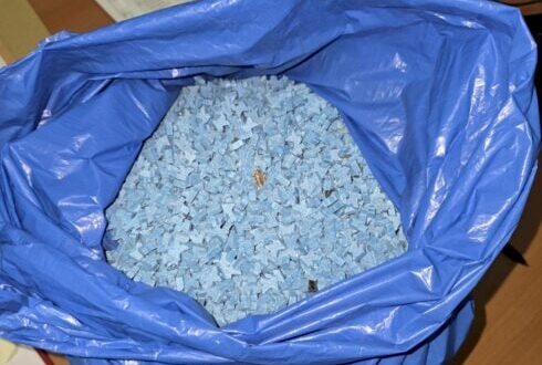 Benidorm high-speed chase ends with car containing 1.5 kilos of ecstasy pills crashing into road sign