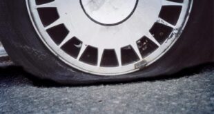 Elderly tyre slasher vandalises dozens of cars on the same Costa Blanca street in Spain