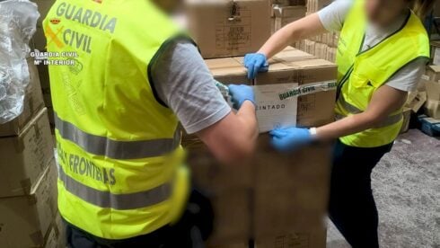 Chinese nationals arrested for importing €6m of fake goods to sell in Spain