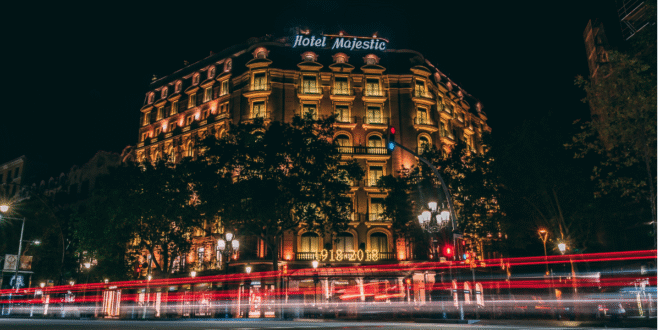 Spain warns hotels: stop ID photocopying