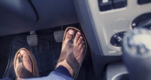 Flip-flop driving fines: Spanish police warn motorists